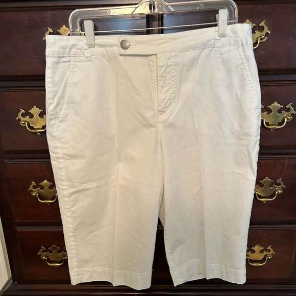 Bandolino Pants - Women’s Bandolino long shorts Size 12